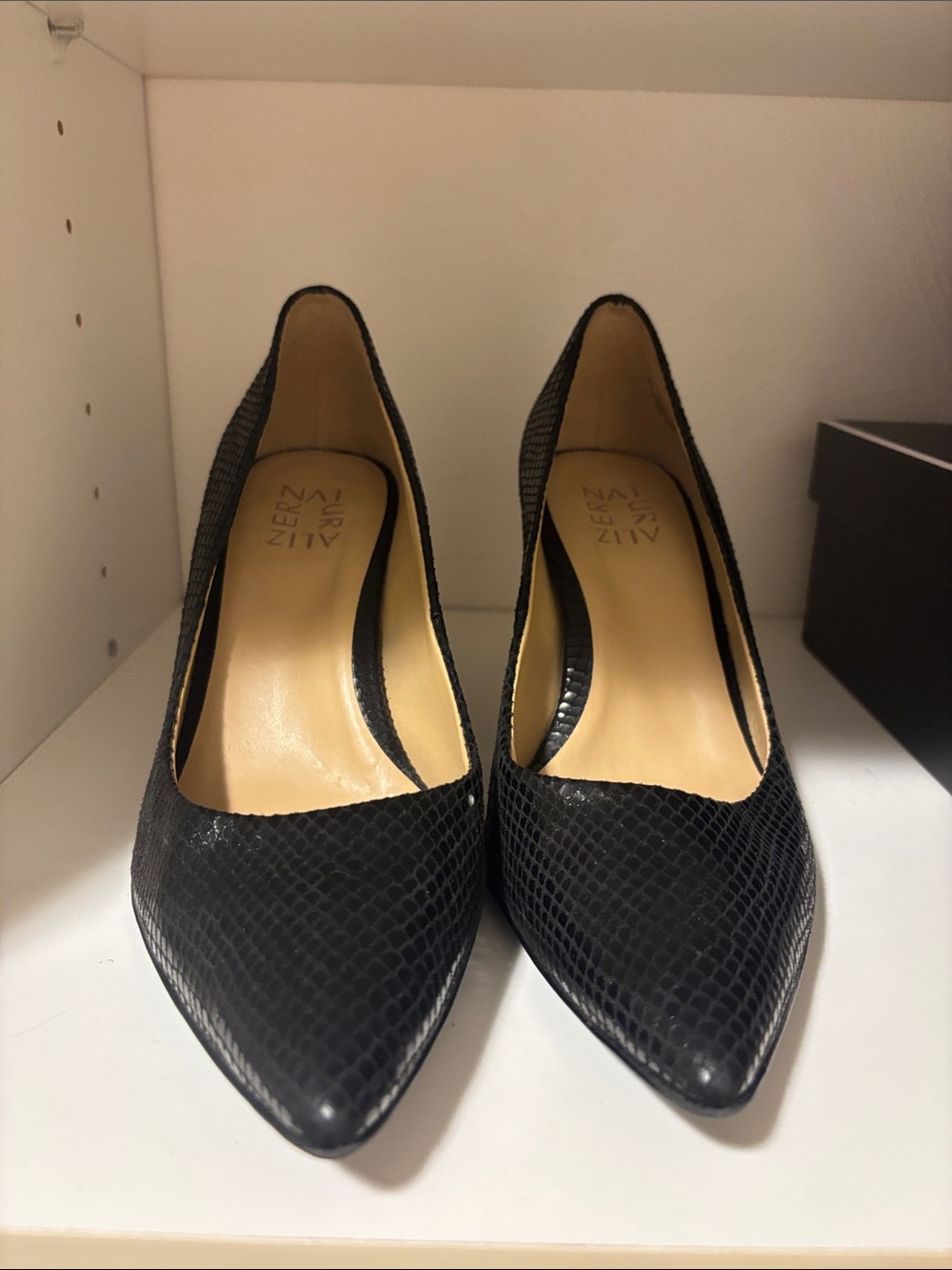 Naturalizer Black Snake-Embossed Pointed-Toe Pumps 8 Wide - Picture 2 of 7